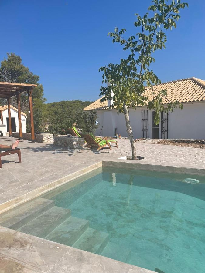 Appartement Dorinda à Agia Marina  Extérieur photo