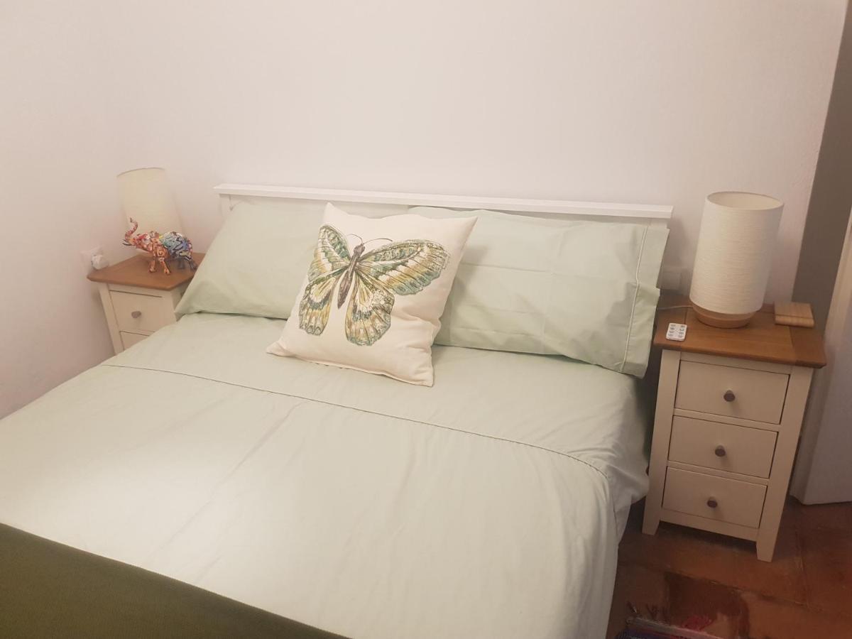Appartement Dorinda à Agia Marina  Extérieur photo
